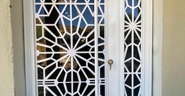 cnc lazer kapı, cnc lazer kesim kapı modeli, lazer kesim çeşitleri, metal lazer kesim sipariş, sac lazer kesim, lazer kesim paslanmaz çelik, lazer kesim hizmeti fiyatları, lazer kesim malzeme türleri, ince metal lazer kesim, kalın metal lazer kesim, otomatik lazer kesim