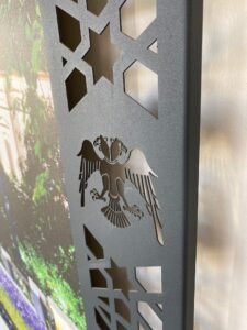 metal sivas çerçeve, çift başlı kartal, kartal çerçeve, sivas fason lazer kesim, lazer kesim tasarımı, yüksek hassasiyet lazer kesim, düşük maliyet lazer kesim, lazer kesim makineleri, lazer kesim parçaları,